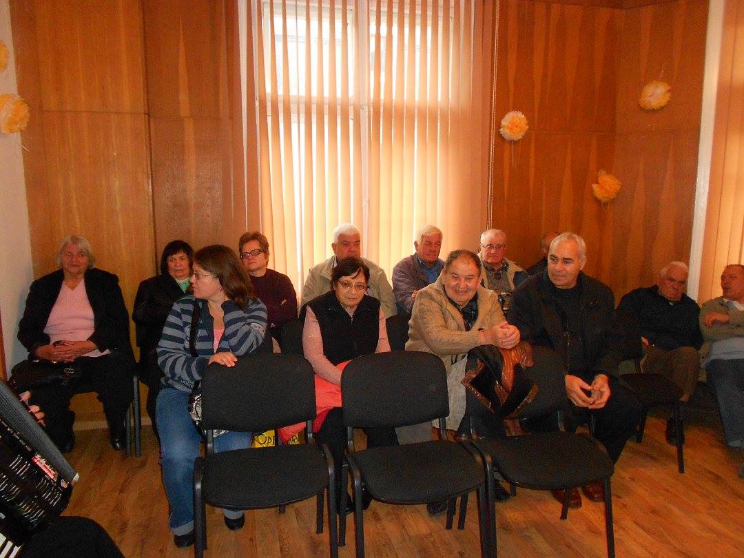A support group in the hall of the Centre